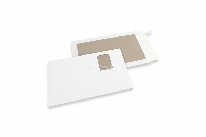 Koperty wzmocnione kartonem - 229 x 324 mm rozmiar okienka 55 x 90 mm, położenie okienka 20 mm z lewo i 57 mm od góry, awers biały kraft 120 gr, tył 450 gr biały dupleks, pasek