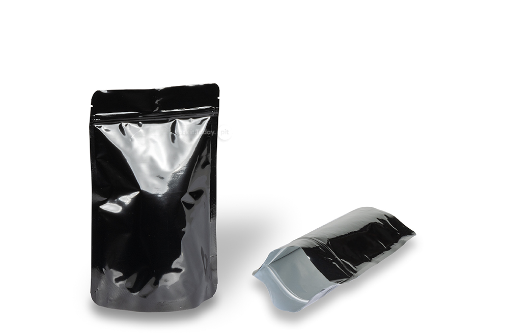 Błyszczący czarny woreczki stojące - 130 x 225 x 70 mm, 500 ml